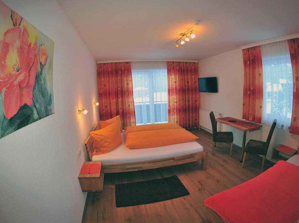 Haus Scheiber Hotel Sankt Jakob in Defereggen Room photo